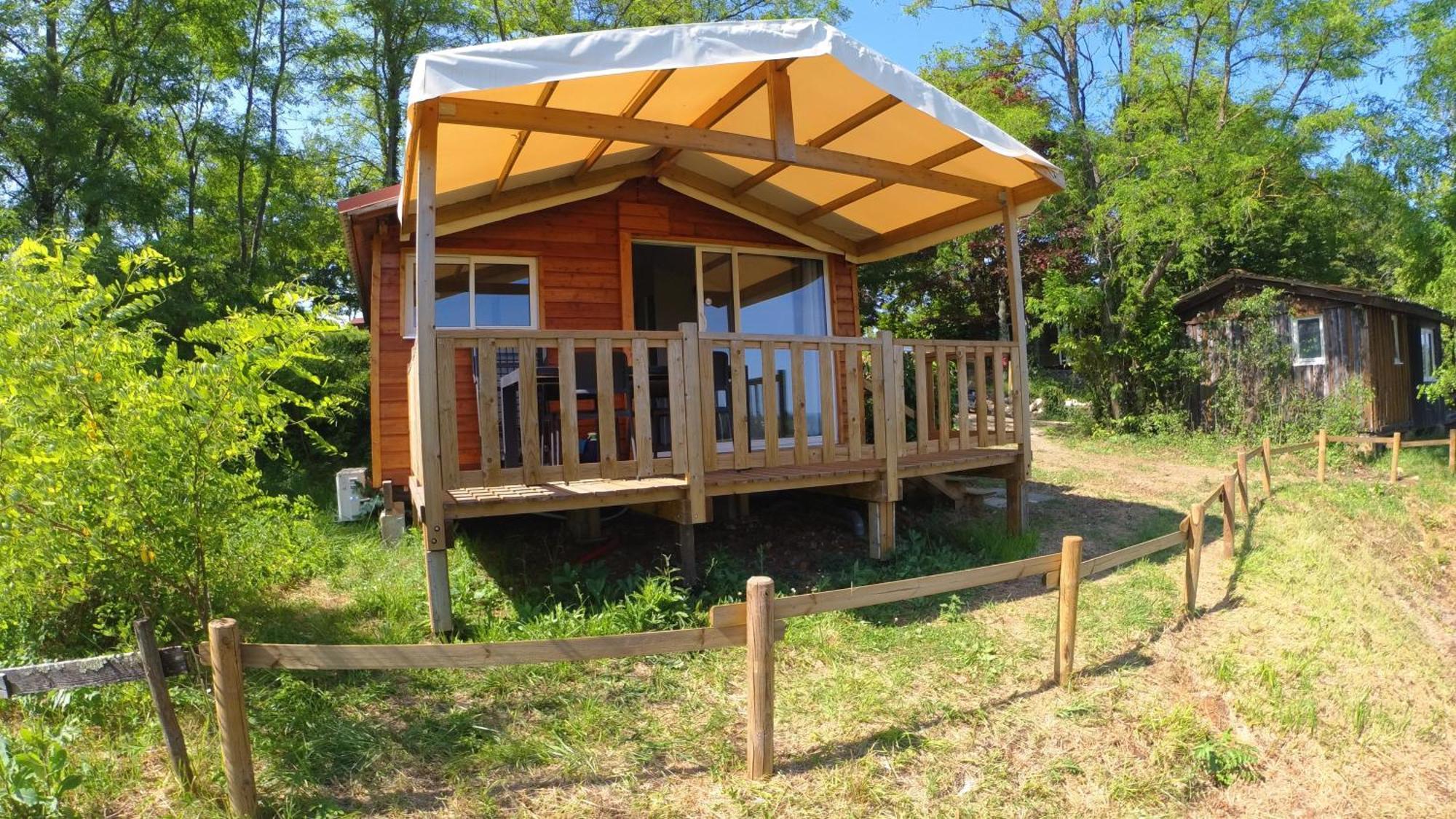 Camping Les Terrasses De Dordogne Rouffignac Saint-Cernin Dış mekan fotoğraf