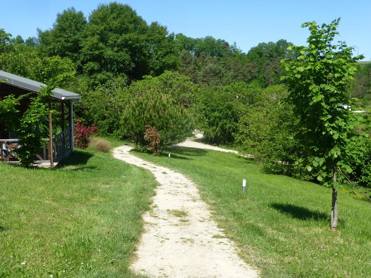 Camping Les Terrasses De Dordogne Rouffignac Saint-Cernin Dış mekan fotoğraf
